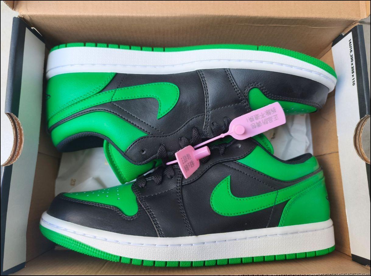 这双AJ1 Low “Lucky Green” 42码刚开箱,懂鞋的兄弟都在悄悄入这个配色。